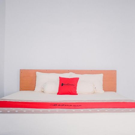 Reddoorz Near Sirkuit Sentul Hotel Bogor Ngoại thất bức ảnh