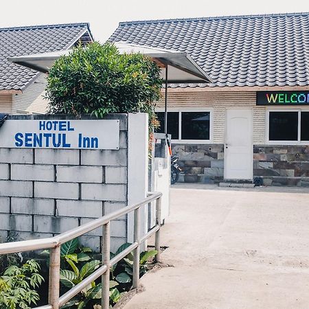 Reddoorz Near Sirkuit Sentul Hotel Bogor Ngoại thất bức ảnh