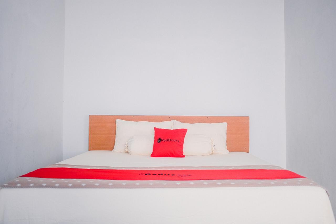 Reddoorz Near Sirkuit Sentul Hotel Bogor Ngoại thất bức ảnh