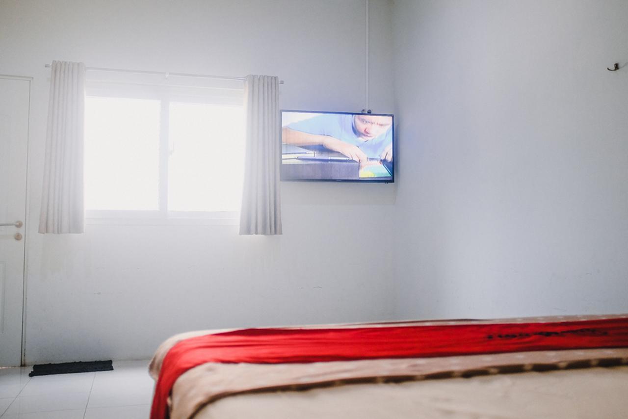 Reddoorz Near Sirkuit Sentul Hotel Bogor Ngoại thất bức ảnh